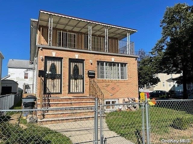 1st image of 179-35 142nd Avenue