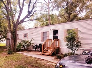 110 Castle Dr, Gainesville, FL 32607