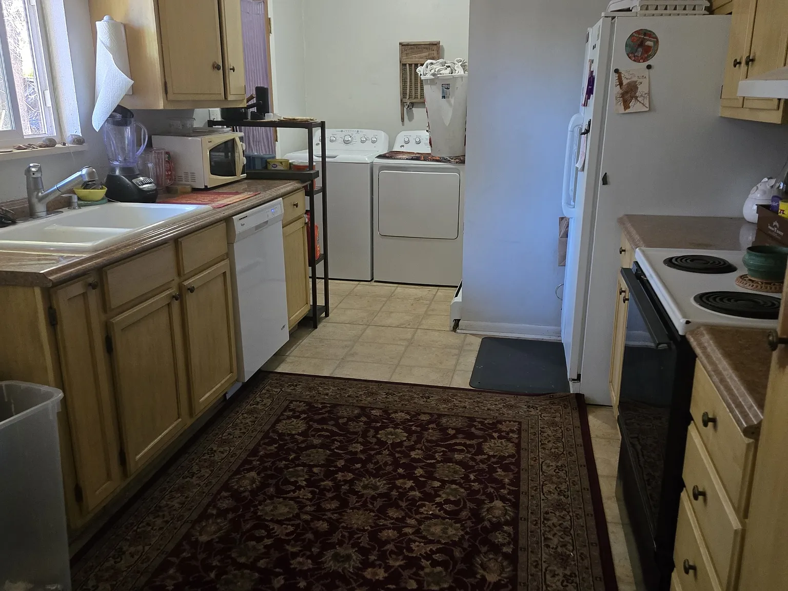 208 North Roosevelt Avenue - 2 — Photo 3