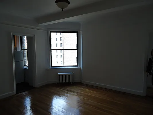 Rented by Pink Stone Realty LLC | media 9