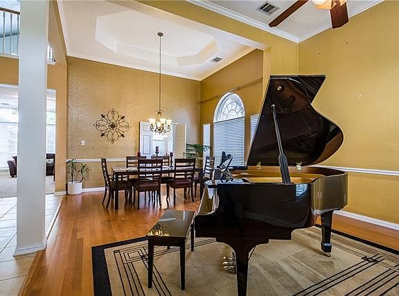 5th image of 3411 Waltham Dr