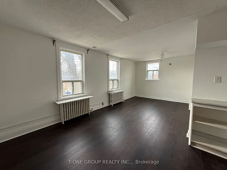 418 Royal York Rd #2 — Photo 5