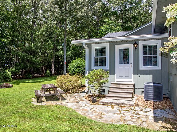 4th image of 107 Canterbury Dr