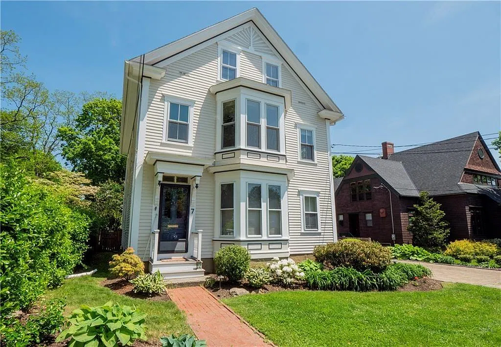 2 bed, 1.0 bath, 767 sqft, $2,300 — Photo 3
