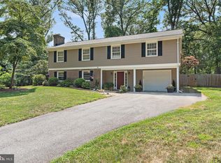 392 Stonehouse Dr, Severna Park, MD