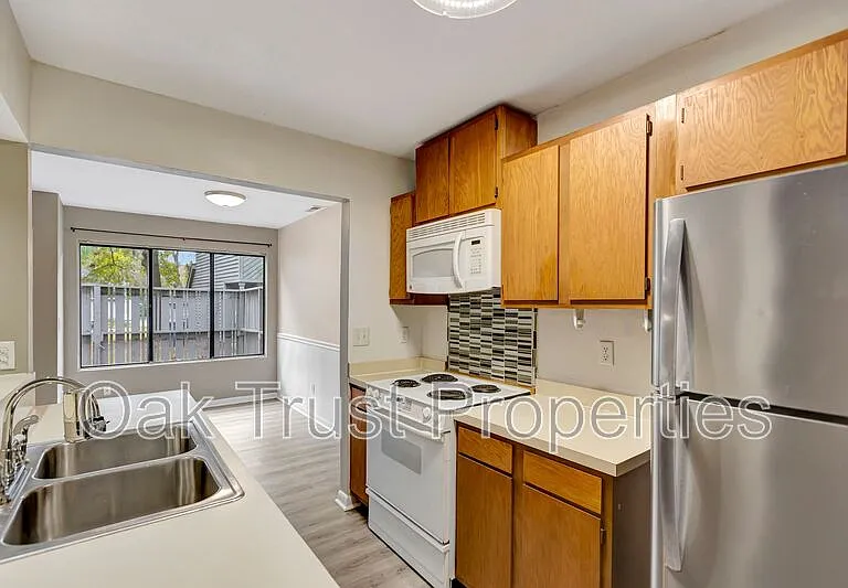 2167 Spoleto Ln — Photo 9