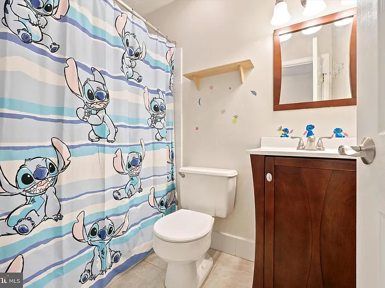 736 Village Ln — Photo 13