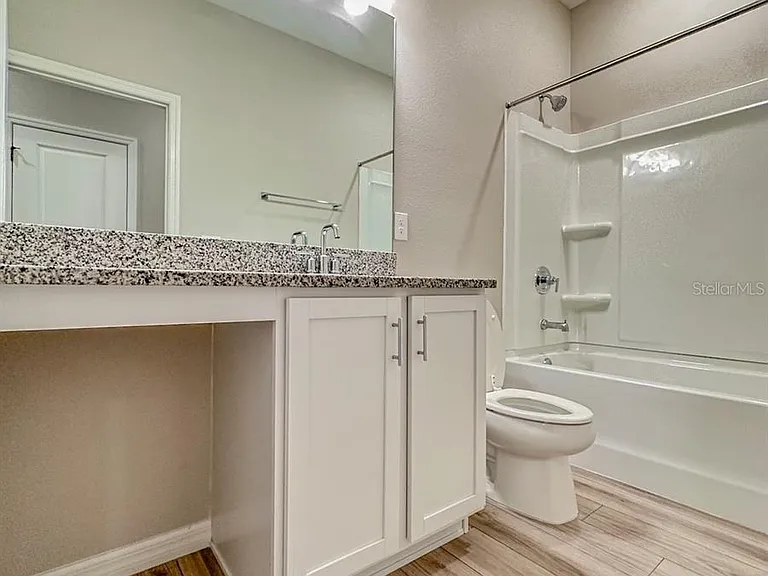 9409 Baraboo Way — Photo 23
