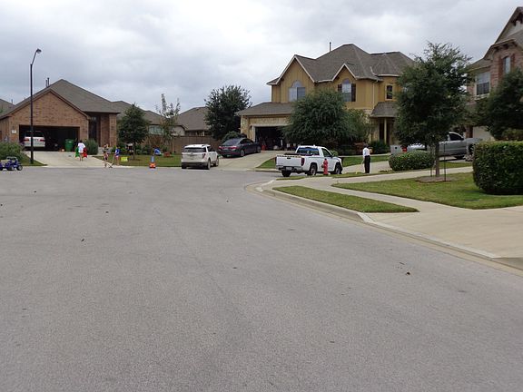 4th image of 2405 San Fernando Ct