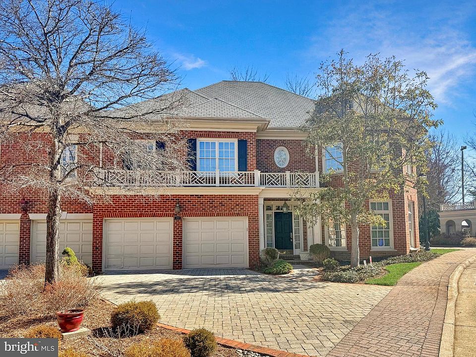 1st image of 3811 N Randolph Ct