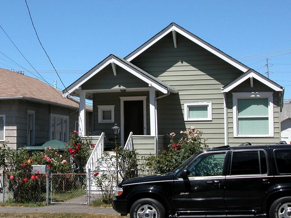2nd image of 630 NW 44th St