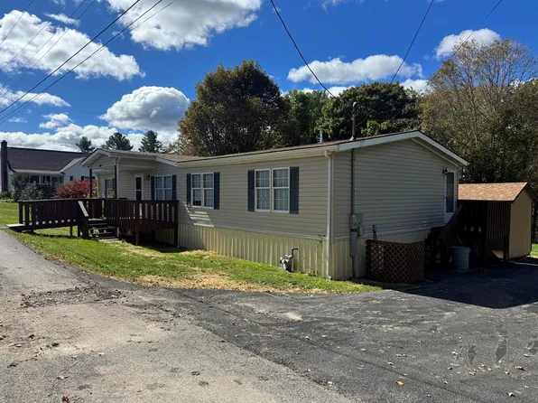 166 Jessup Ln, Beckley, WV 25801