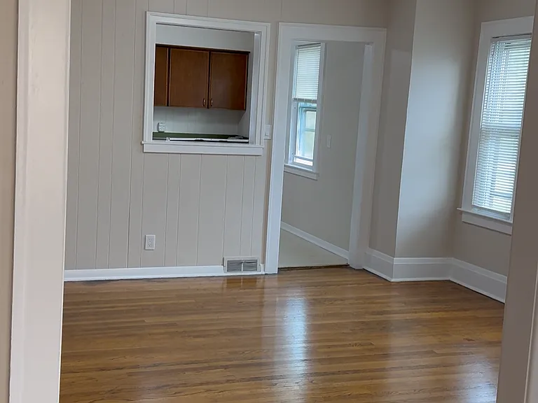 151 Fellows Ave — Photo 2