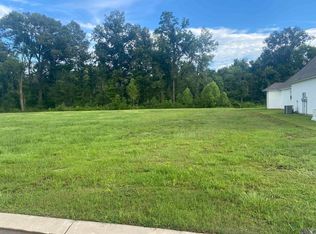16 Royal Oak Dr, Prairieville, LA 70769