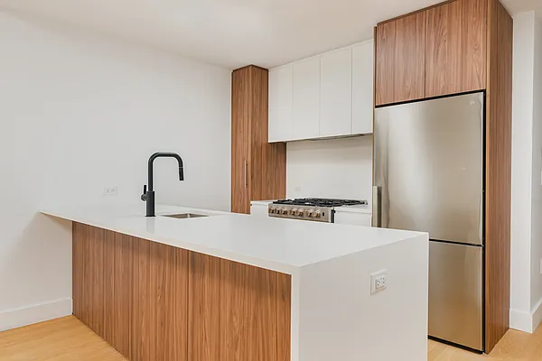 Rented by Nooklyn NYC LLC | media 79