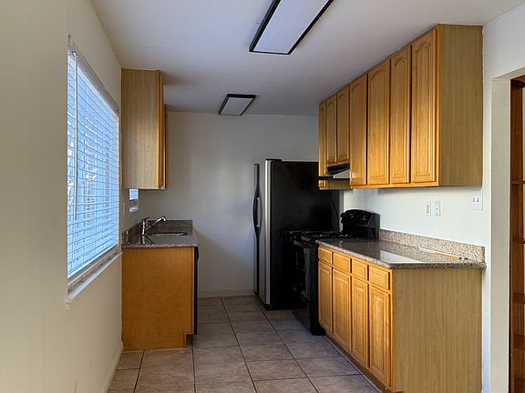 3rd image of 1136 Capuchino Ave APT 2
