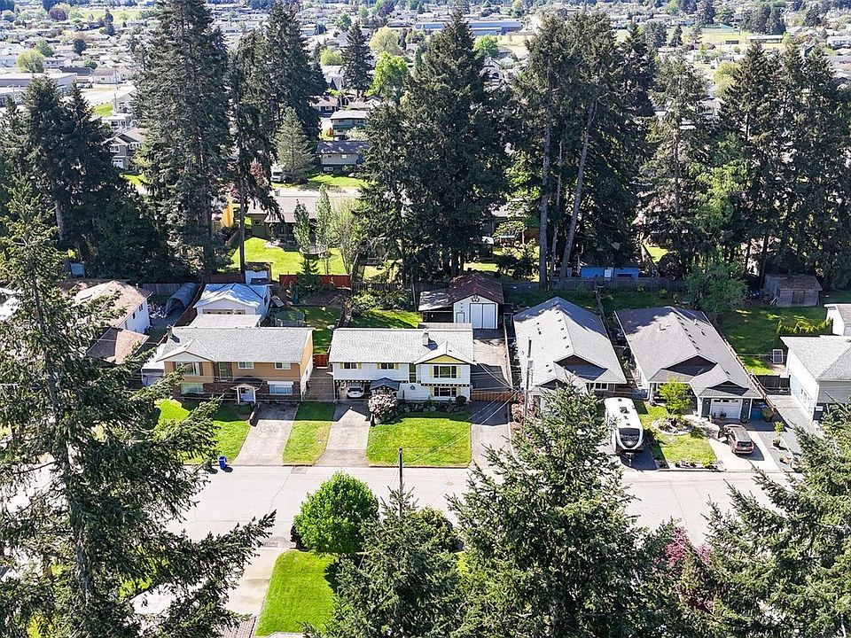 1st image of 3950 Dunsmuir St
