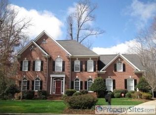 228 Walnut Trace Ct, Simpsonville, SC 29681