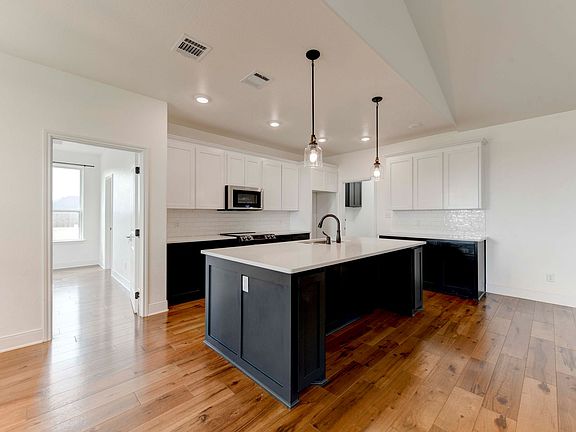 3rd image of 5407 Hollow Ranch Ct