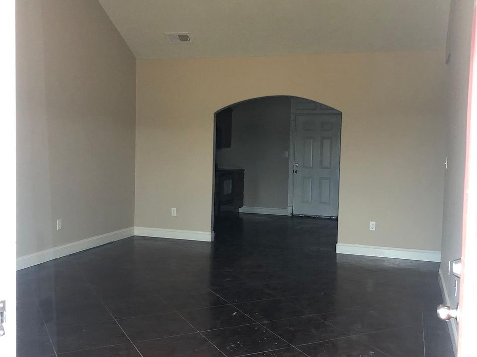 2nd image of 2040 E Court St APT B