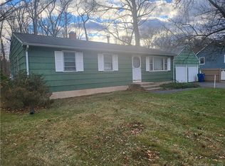 37 Bonnie Dr, Farmington, CT 06032