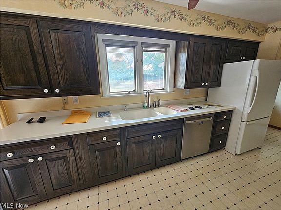4th image of 943 Lynita Dr
