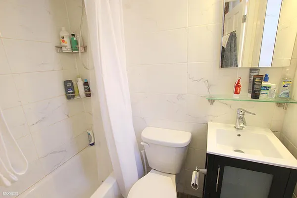 Rented by Corcoran | media 19