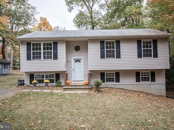 1023 Rimrock Rd, Lusby, MD 20657