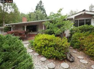 8 Sager Ct, Orinda, CA 94563