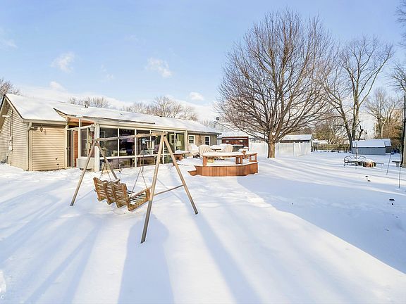 2nd image of 225 Catherine Dr