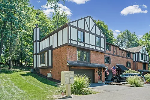 201 Trailside Dr Photo 1