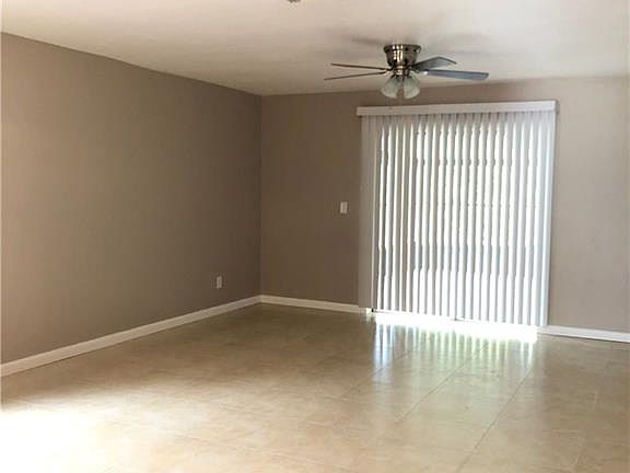 2nd image of 803 SE 24th Ave #805