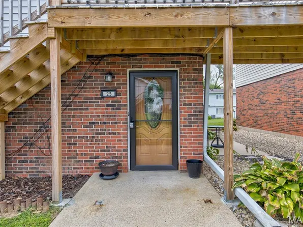 5310 Godfrey Rd APT 25, Godfrey, IL 62035