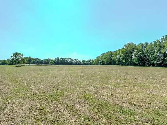 4th image of 20 Paradise Ln