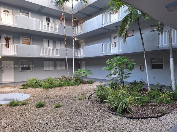 1735 W 60th St APT M116