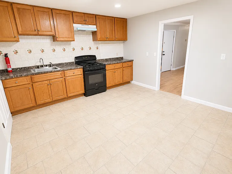 50 Cortland St #1L — Photo 5
