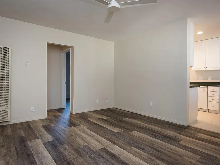 1044 Sapphire St #6 — Photo 4