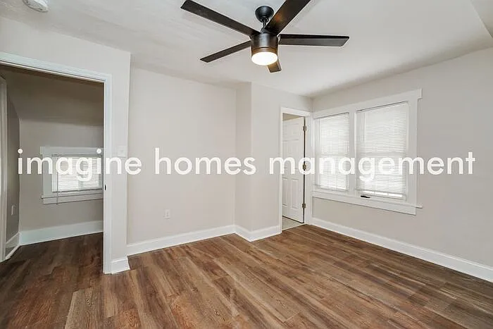 2828 Pine St — Photo 9