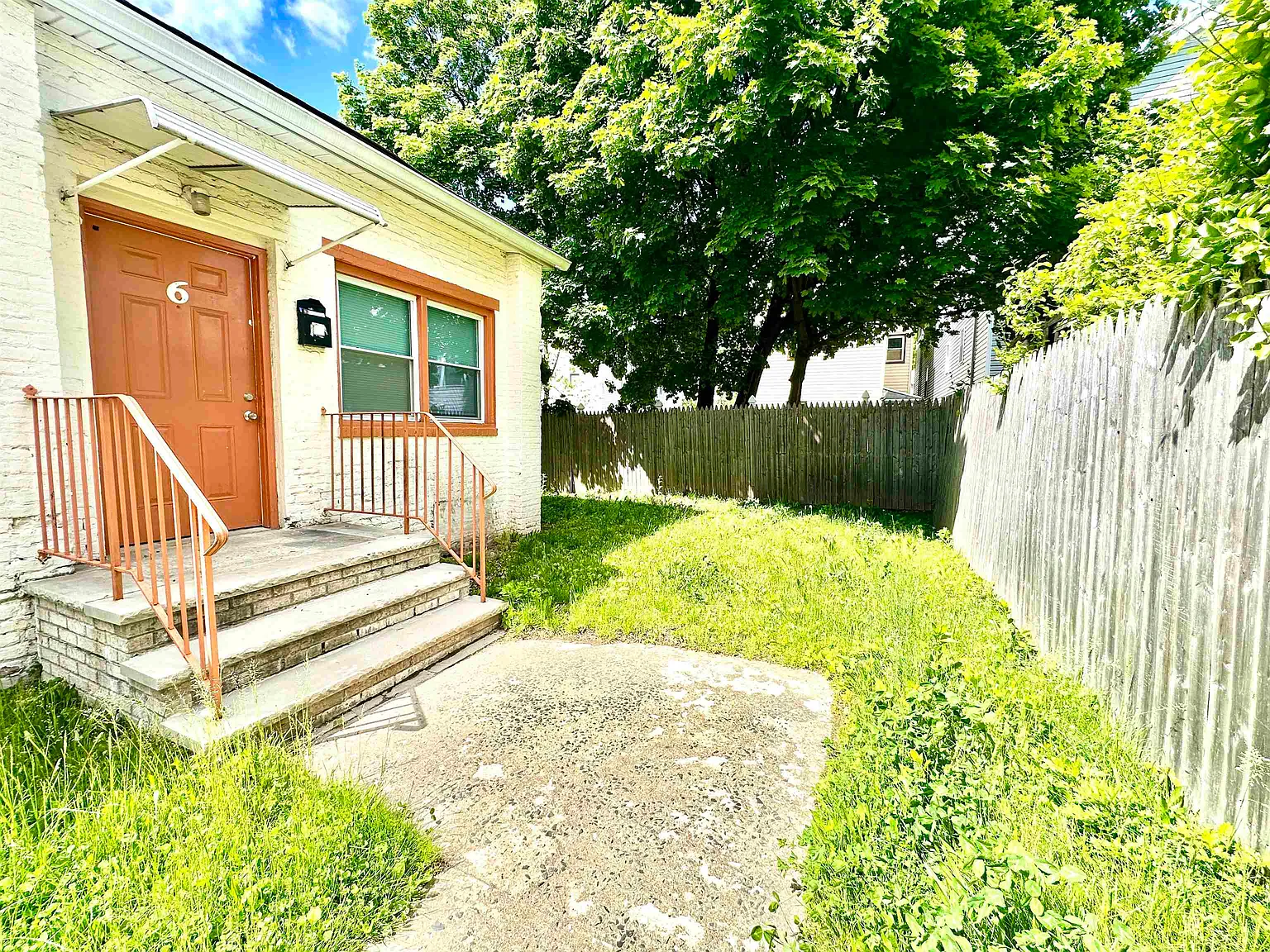 1 bed, 1.0 bath, $1,599 — Photo 2