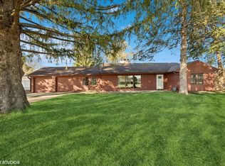 1040 N Mulford Rd, Rockford, IL 61107