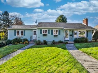 65 Woodcrest Dr, Wakefield, MA 01880