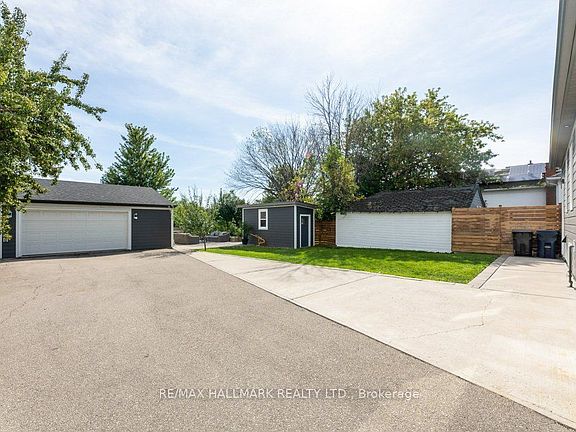 3rd image of 485 Evans Ave