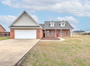 1601 Viney Grove Rd, Prairie Grove, AR 72753