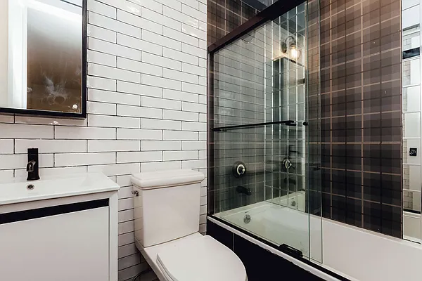 Rented by Nooklyn NYC LLC | media 61