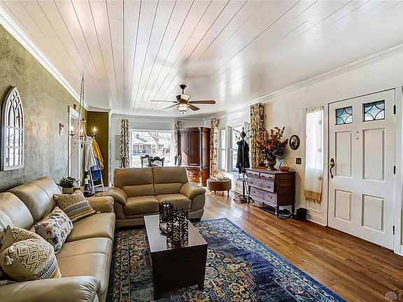 5th image of 48 Orchard Ave