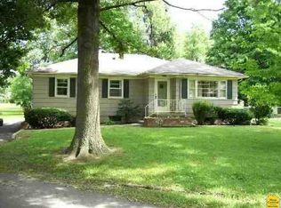 1207 E Franklin Cir, Clinton, MO 64735