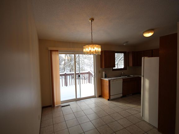5th image of 9668 Little Creek Ct