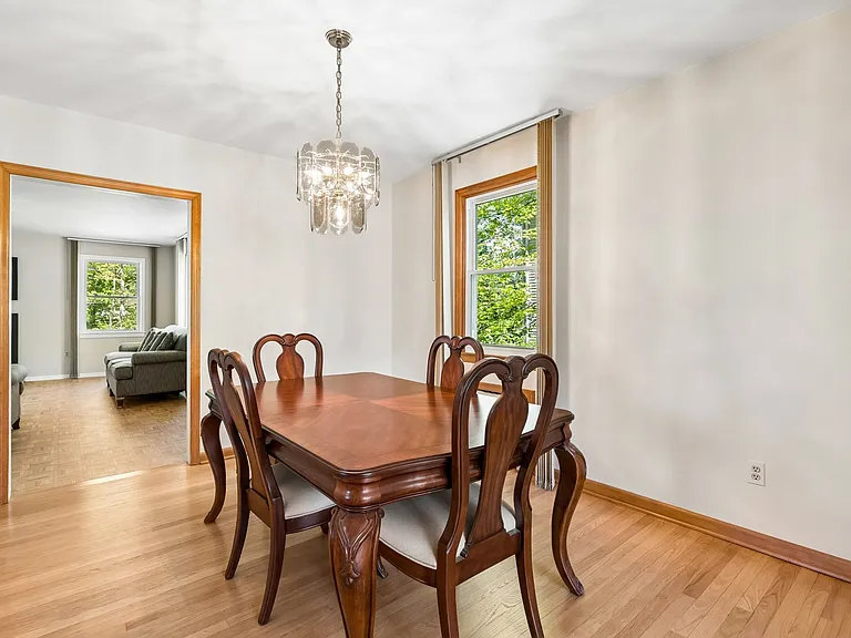 186 W Northfield Rd — Photo 15