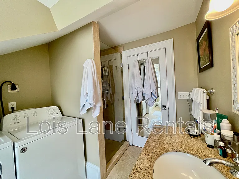 192 Wentworth St #B — Photo 12