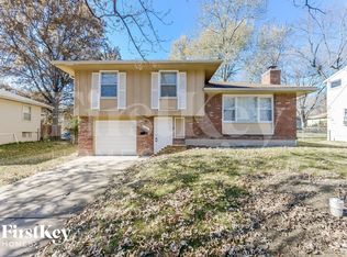 9202 Marsh Ave, Kansas City, MO 64138